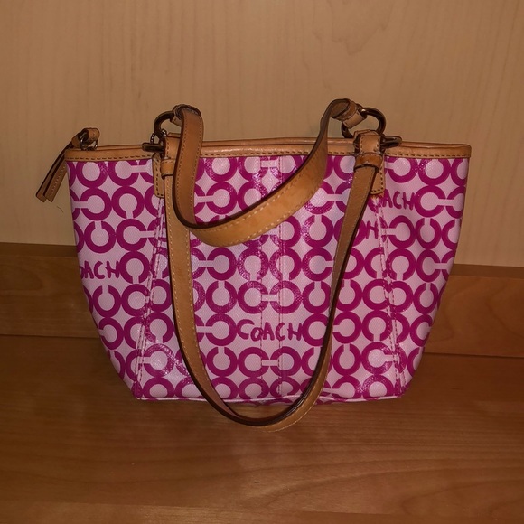 Coach small purse - Picture 1 of 3